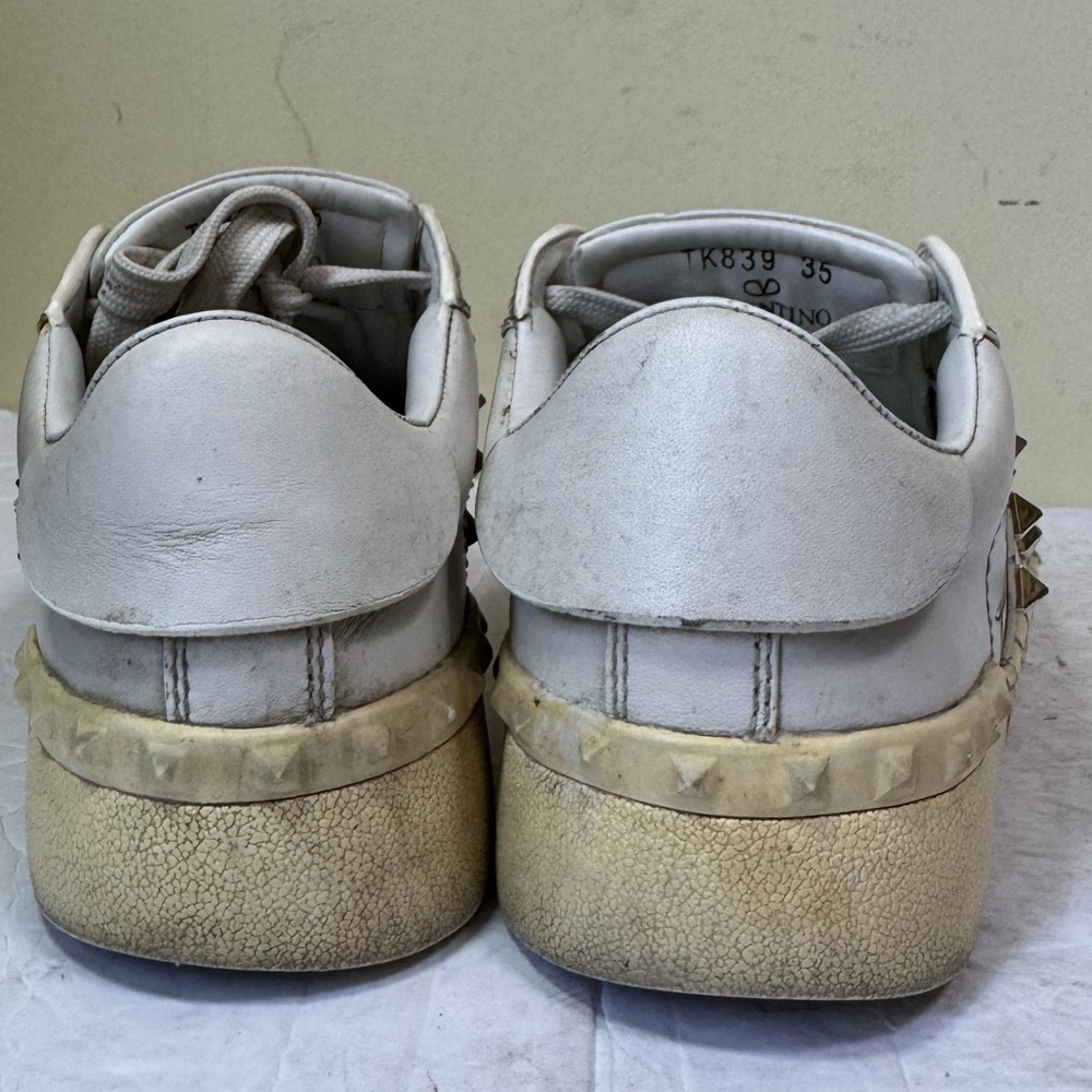 Valentino Garavani Rockstud Leather Sneakers Lace Up Trainers Shoes Graphic Rare - Picture 10 of 16